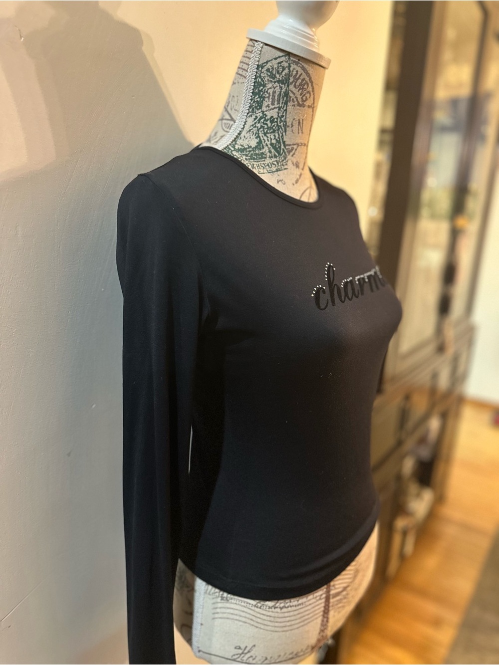 Charme Black Long-Sleeve Fitted Tee